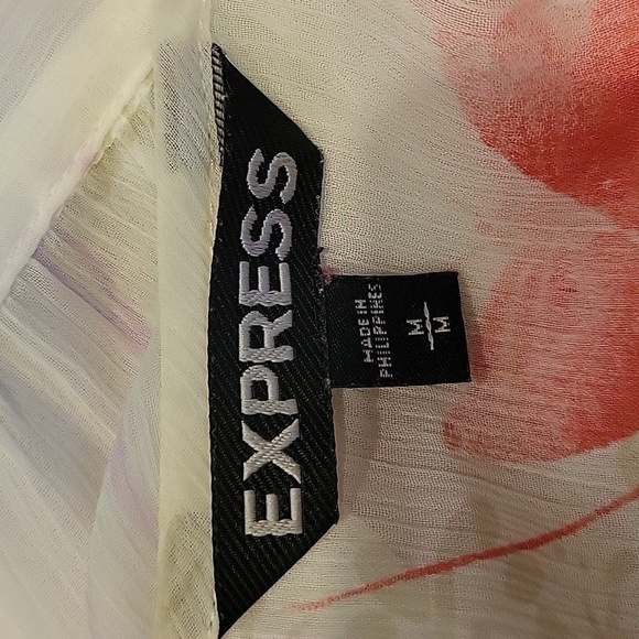 EXPRESS sheer butterfly 🦋 top with lace. Size is Medium. - Picture 8 of 9